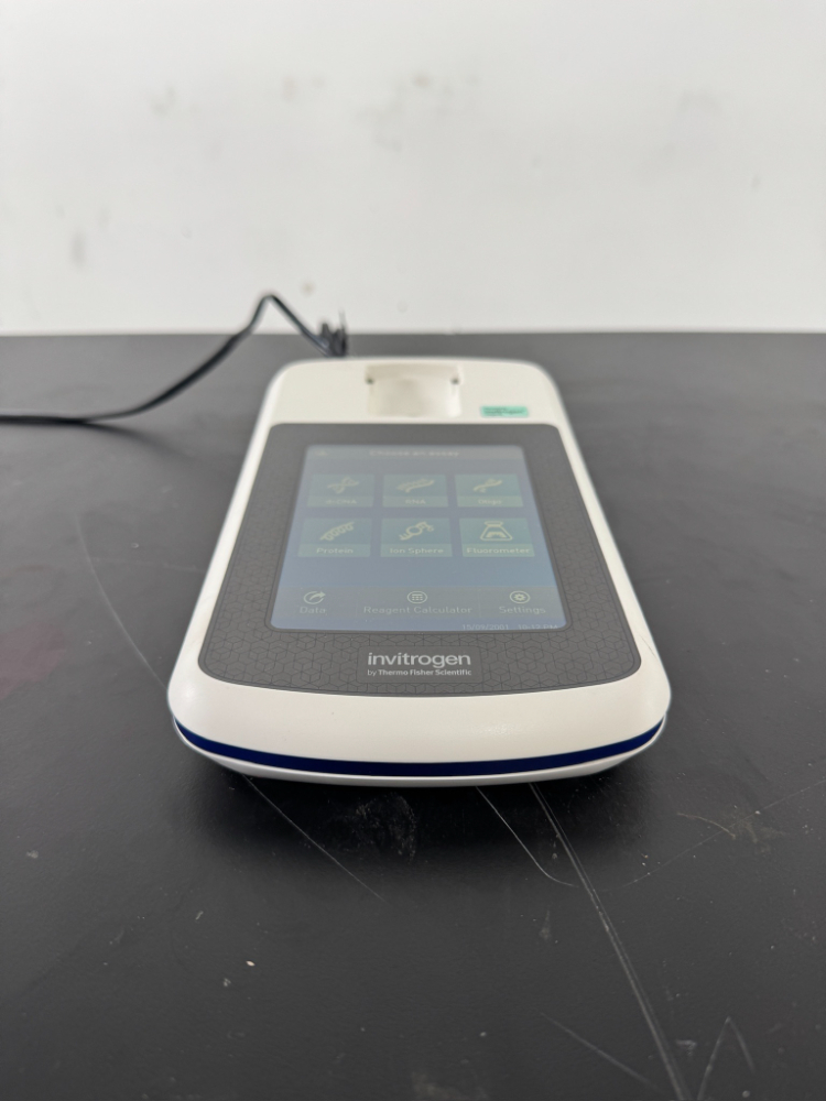 Image of Invitrogen Qubit 4 Fluorometer